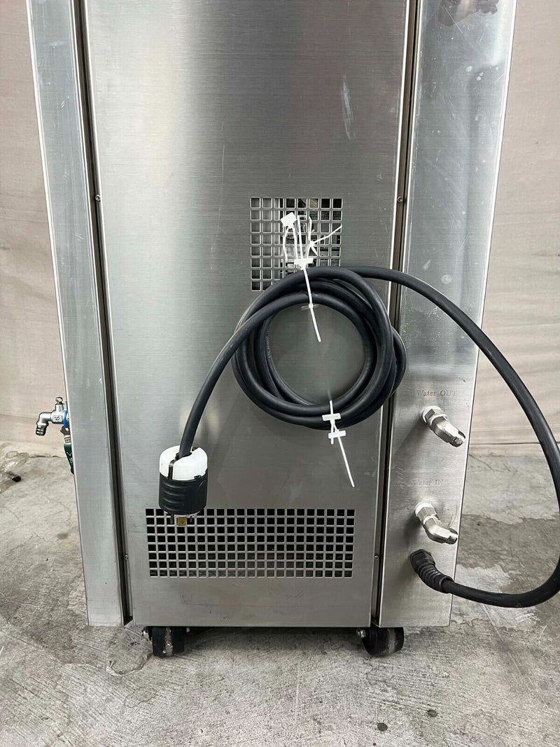 Wuxi Guanya Refrigeration Technology Lneya UST-3525 Cooling and Heating Machine.