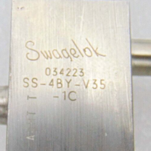 Swagelok SS-4BY-V35-1C Stainless Steel Valve *used working