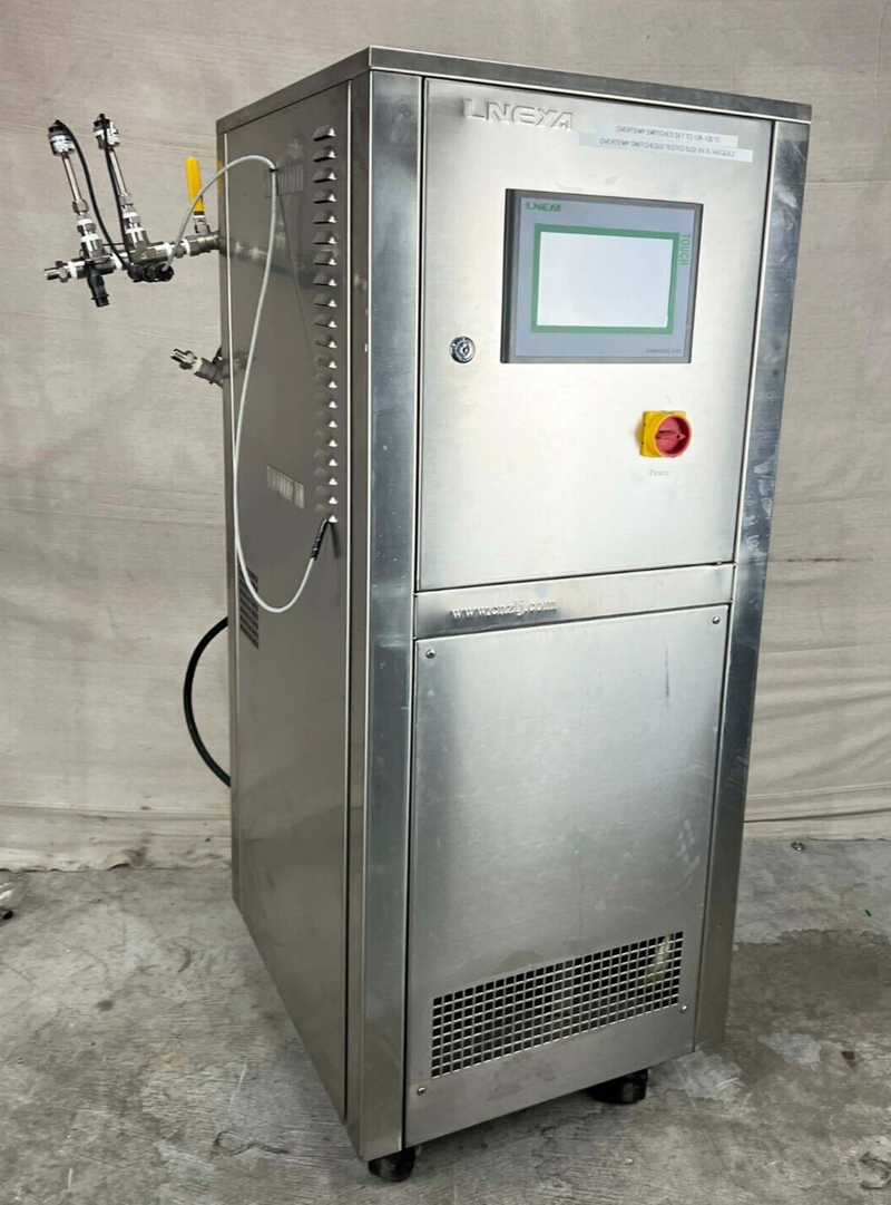 Wuxi Guanya Refrigeration Technology Lneya UST-3525 Cooling and Heating Machine.