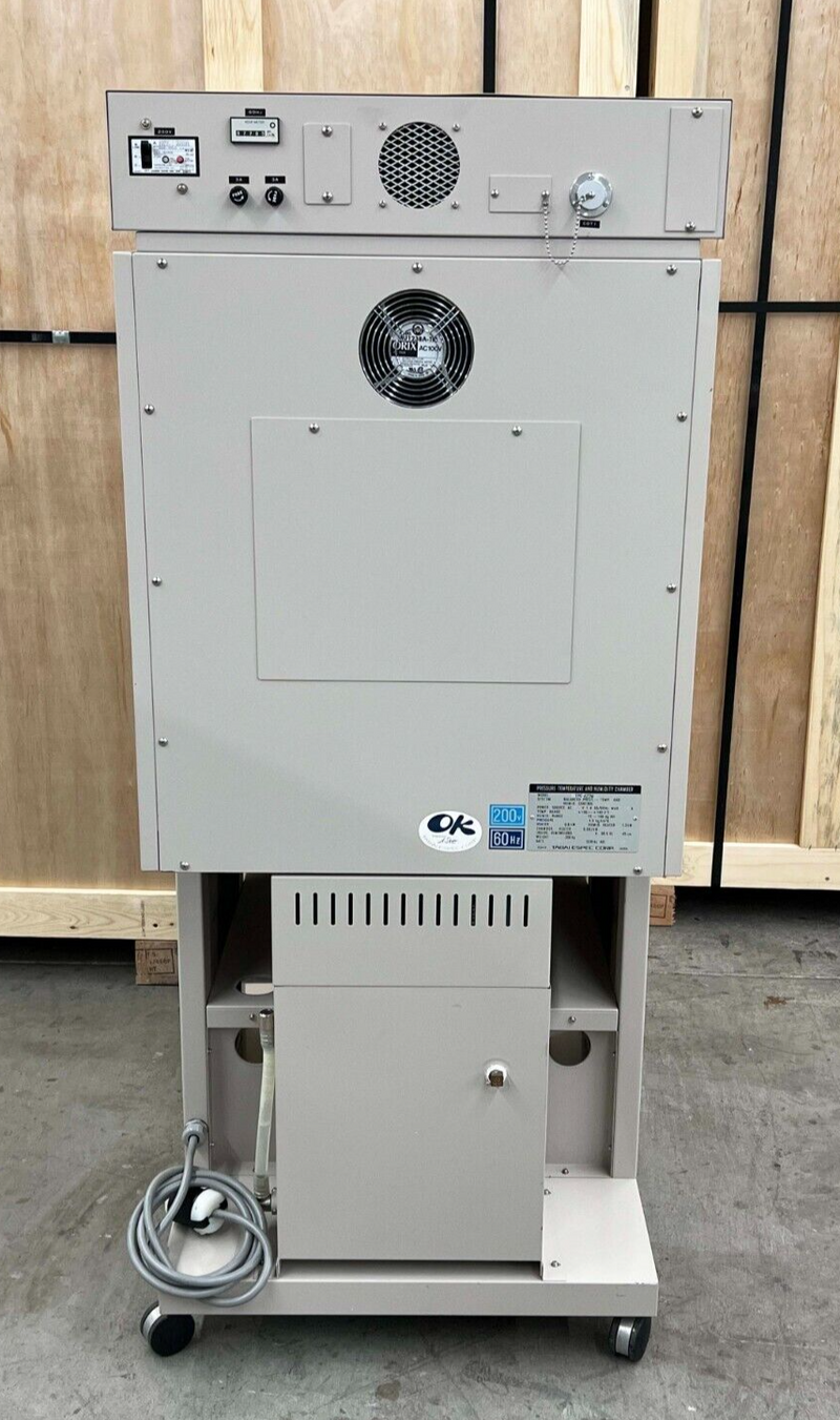 Tabai Espec TPC-422M Pressure Temperature and Humidity Chamber HAST * working