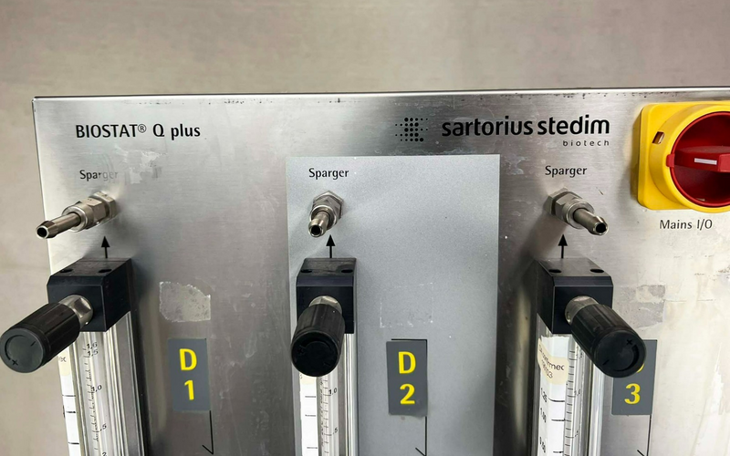 45384058