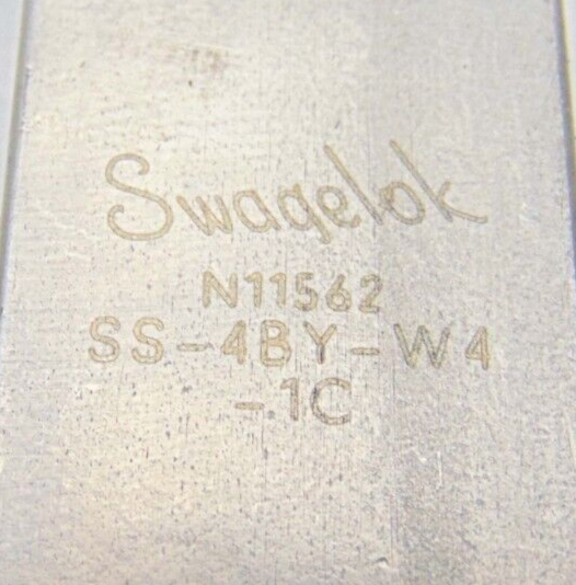 Swagelok SS-4BY-W4-1C Stainless Steel Valve *used working