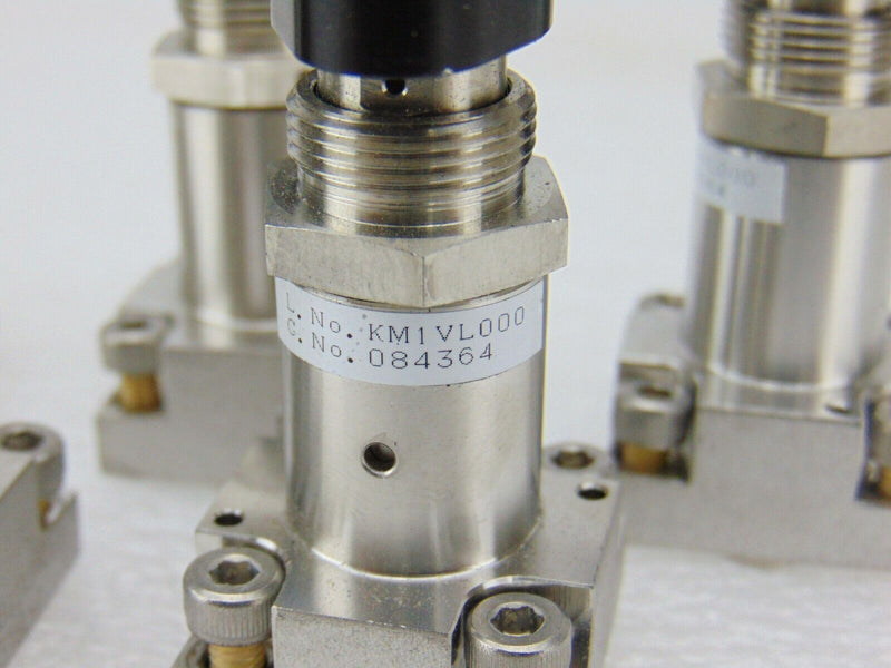 Fujikin KM1VL000 084364 Manual Stainless Steel Valve 316L-P, lot of 5 *used work - Tech Equipment Spares, LLC