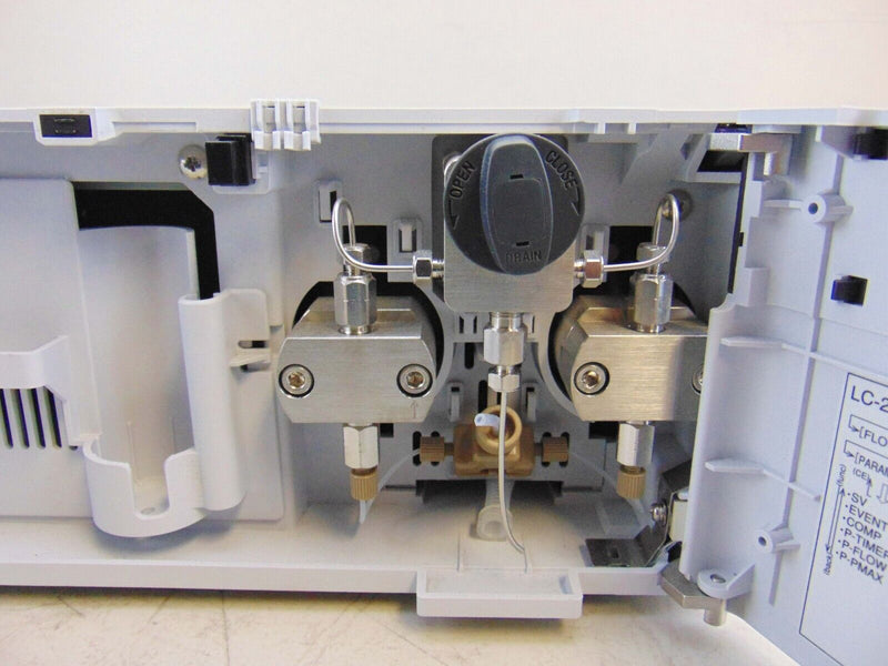 Shimadzu UFLC LC-20AD Prominence Liquid Chromatrograph *untested - Tech Equipment Spares, LLC