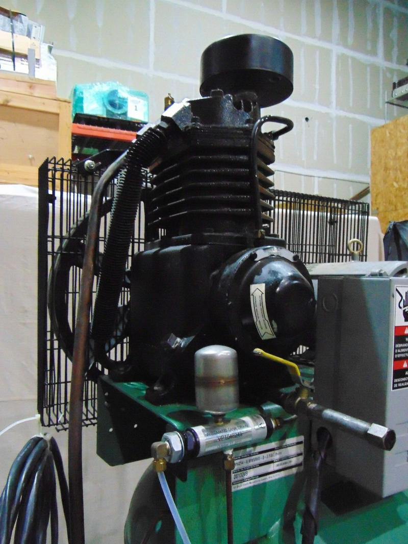 Dayton Speedaire WW294-6 WWVRV5-8-3 FULL Air Compressor *used working - Tech Equipment Spares, LLC