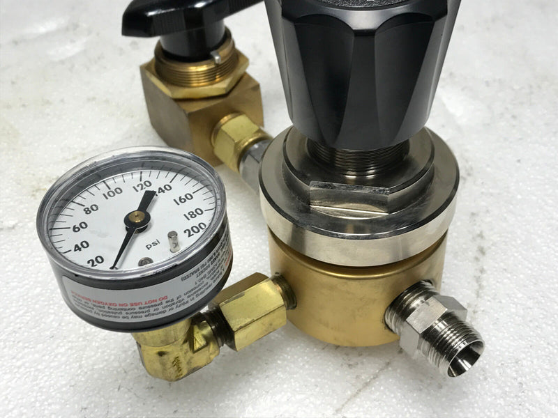 Tescom 44-3213H232-296 Brass Gauge (used working) In: 500 PSI, Out: 150 PSIG - Tech Equipment Spares, LLC