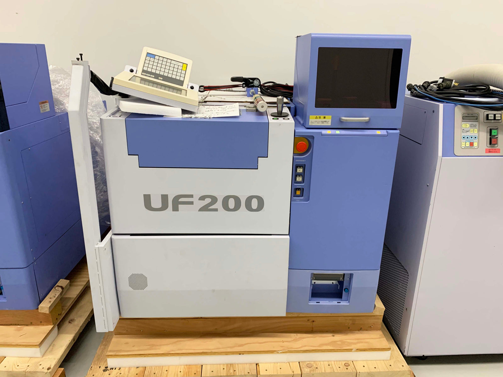 Tokyo Seimitsu UF200 Tri Temp Prober with Accretech SCU-500B Chiller ...